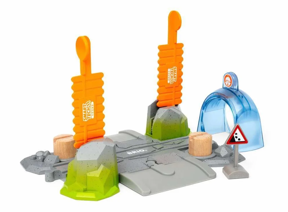 BRIO World - Attraversamenti Pericolosi, Smart Tech Sound, Accessorio Pista Trenino, Set Costruzioni in Legno, Compatibile con Tutti i Prodotti BRIO, Giocattolo per Bambini 3+ Anni