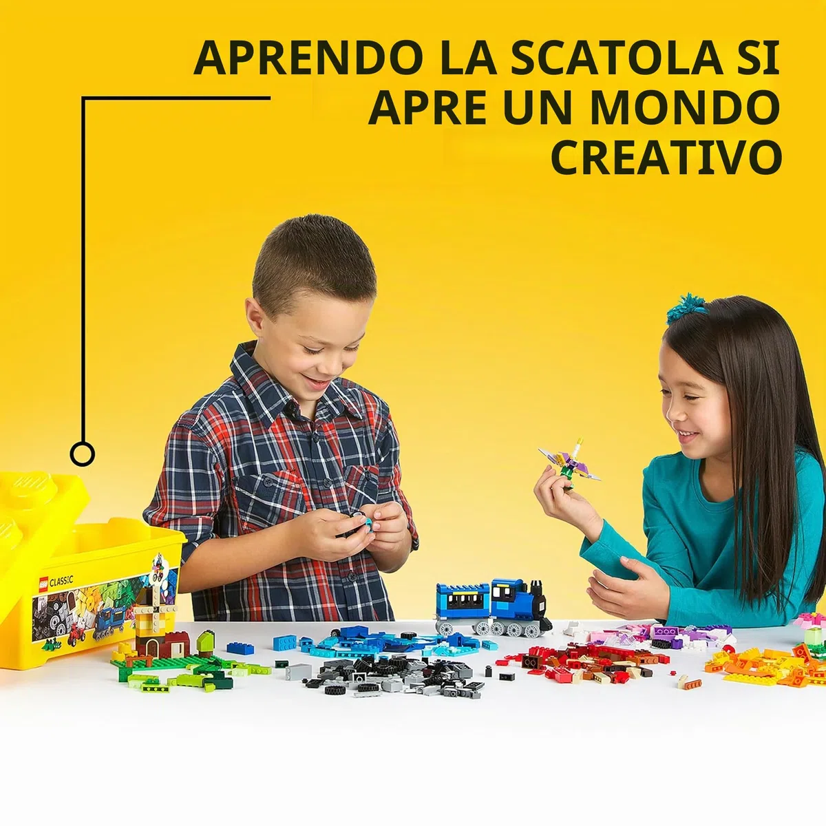 LEGO Classic Scatola mattoncini creativi media + Base bianco (10696 + 11026), Set combinato con scatola portaoggetti e piastra di base