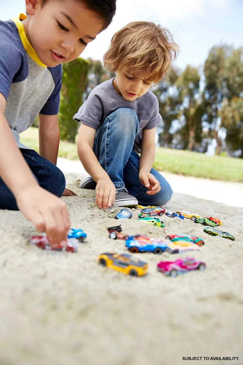 Entra in azione con questa mitica confezione Hot Wheels da 20 veicoli!, H7045