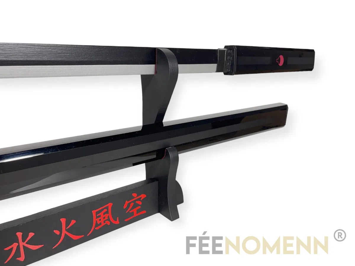 Katana - Spada Kusanagi Sasuke, espositore Premium incluso