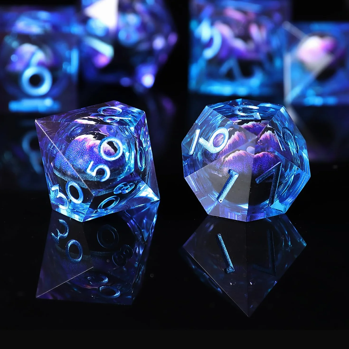 DnD Dadi Set Dadi D&D 7 Pezzi Occhio del Drago Mobili Bulbo Oculare Resina Gioco Particolari con Bordi Affilati Poliedrici Dadi per Dungeon Draghi Pathfinder RPG DND MTG con Confezione Regalo