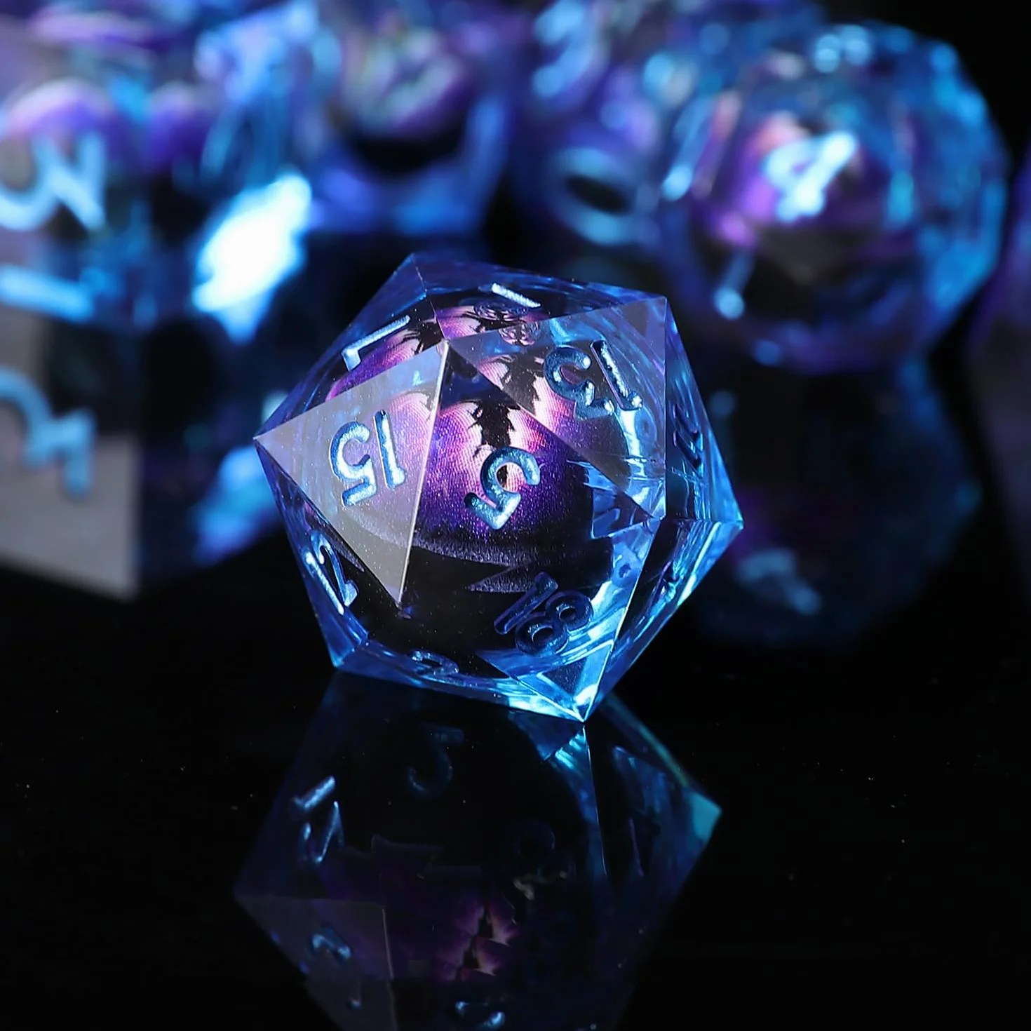 DnD Dadi Set Dadi D&D 7 Pezzi Occhio del Drago Mobili Bulbo Oculare Resina Gioco Particolari con Bordi Affilati Poliedrici Dadi per Dungeon Draghi Pathfinder RPG DND MTG con Confezione Regalo