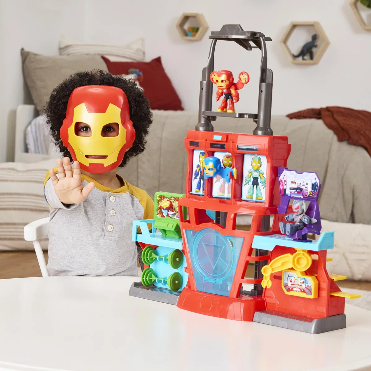 Hasbro Marvel Iron Man e i Suoi Fantastici Amici, playset elettronico Iron Quarters per Bambini e Bambine