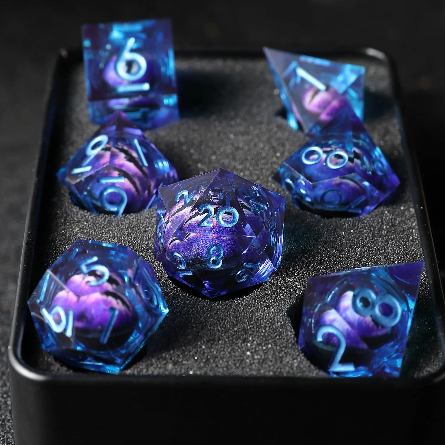 DnD Dadi Set Dadi D&D 7 Pezzi Occhio del Drago Mobili Bulbo Oculare Resina Gioco Particolari con Bordi Affilati Poliedrici Dadi per Dungeon Draghi Pathfinder RPG DND MTG con Confezione Regalo