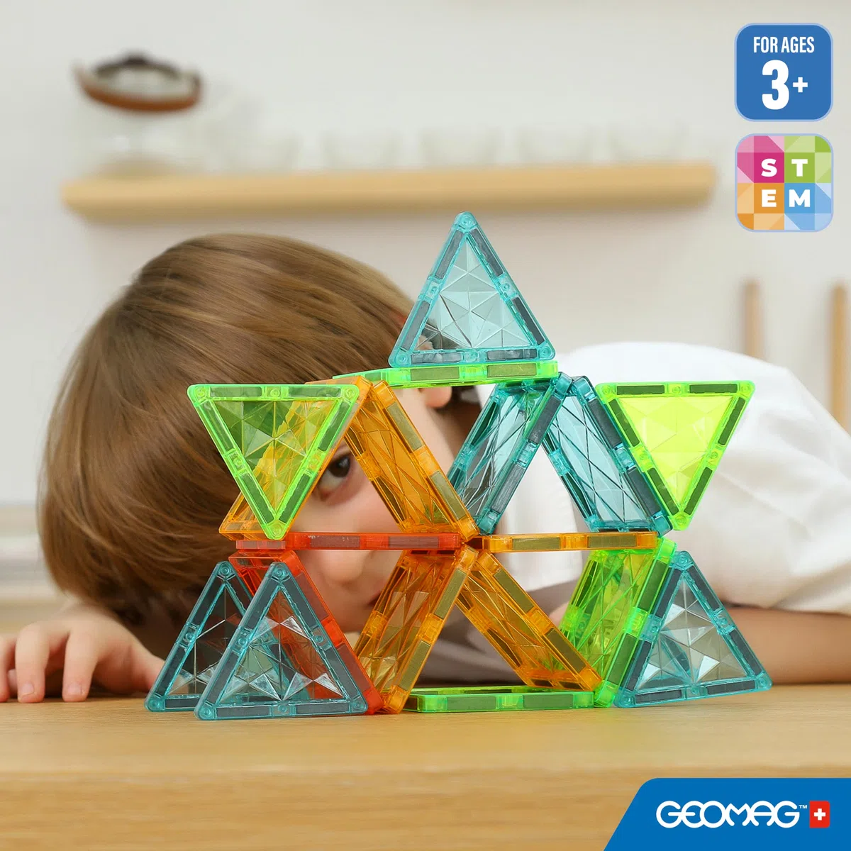 Geomag - Magnetic Tiles Gems 60 Pezzi, Costruzioni Magnetiche per Bambini, Tessere e Blocchi Magnetici 4 Forme, Giochi Bambini 3 Anni+, Giochi Montessori STEM Educativi, Idea Regalo Natale Compleanno