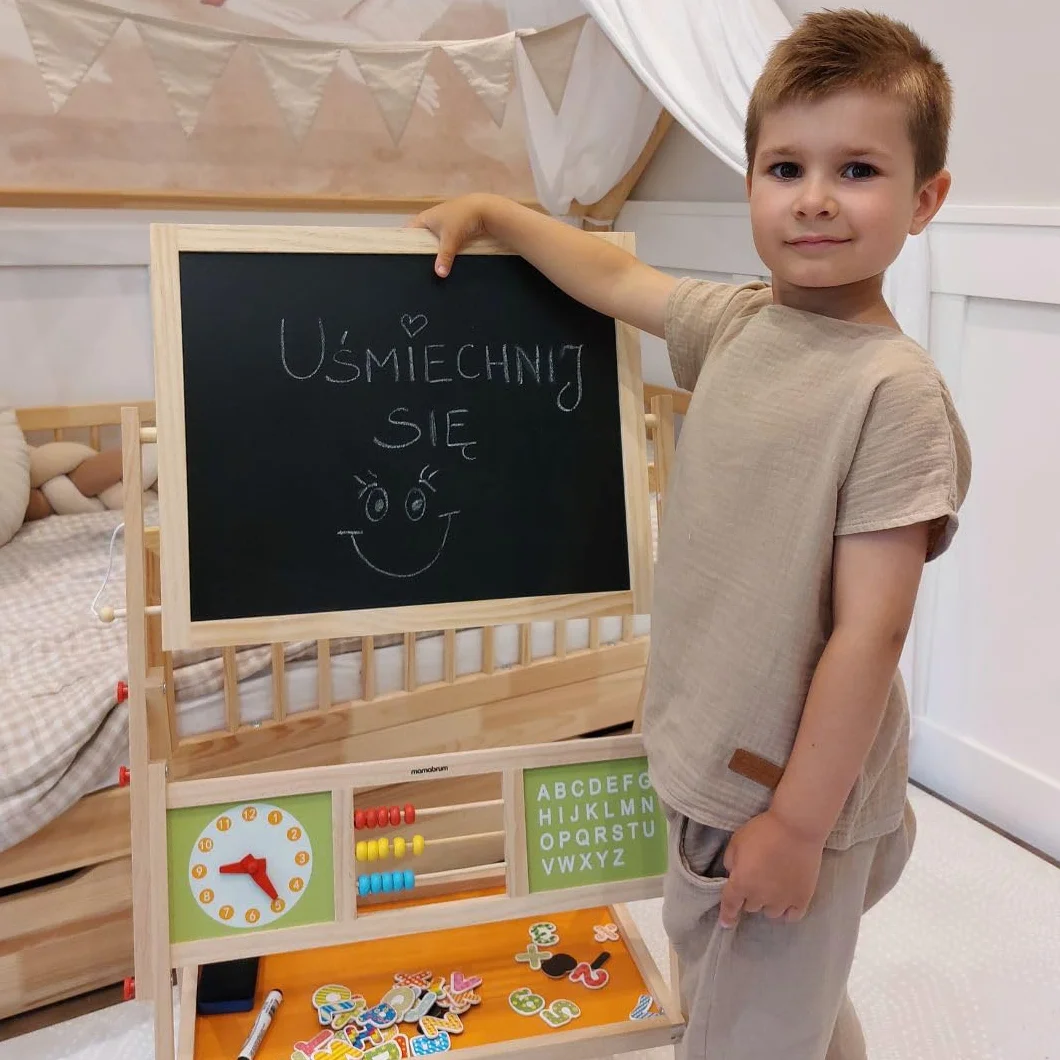 Mamabrum Lavagna Bambini con Cavalletto Bifacciale, Lavagna per Bambini, Magnetica e Gesso, Lavagnetta Cancellabile 98 x 45 x 42 cm, Gessetti, Pennarello, Spugna, Letterine e Numeri Magnetici