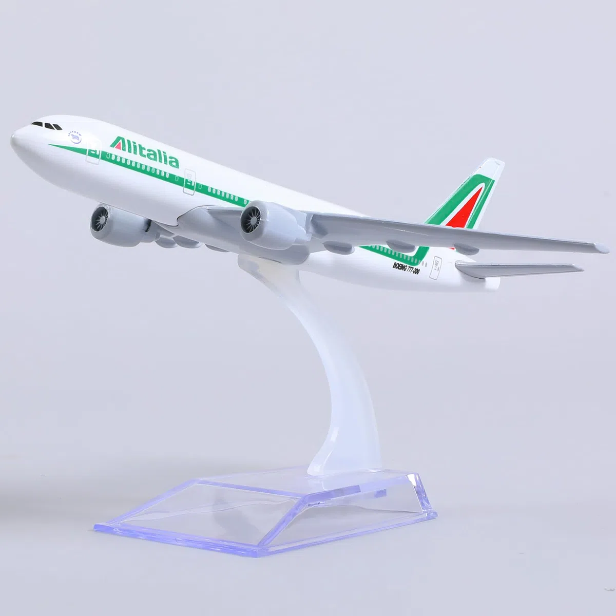 Boeing 777 Alitalia Italiana Airlines 1/400 Modello di aeroplano in metallo pressofuso con supporto Collezione di modelli di aeroplani per regalo per gli appassionati di aviazione