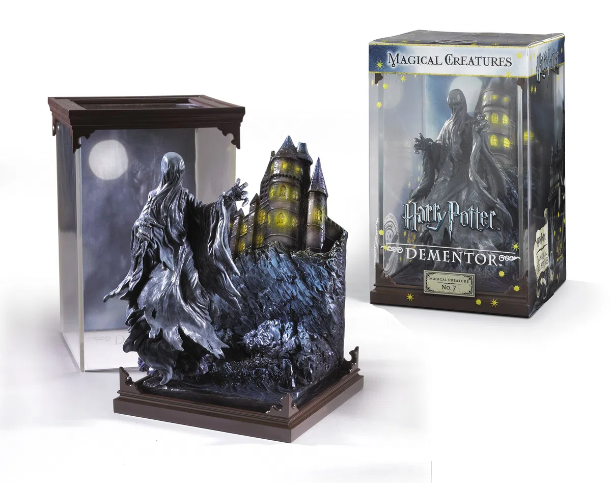 Noble Collection Harry Potter Magical Creatures #7 Dementor