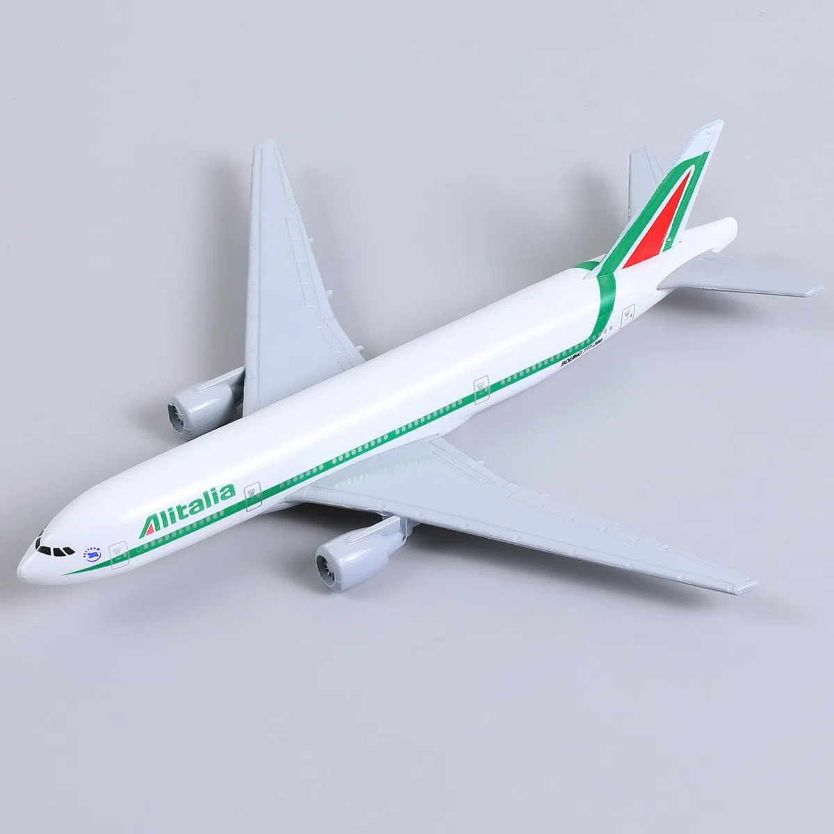 Boeing 777 Alitalia Italiana Airlines 1/400 Modello di aeroplano in metallo pressofuso con supporto Collezione di modelli di aeroplani per regalo per gli appassionati di aviazione