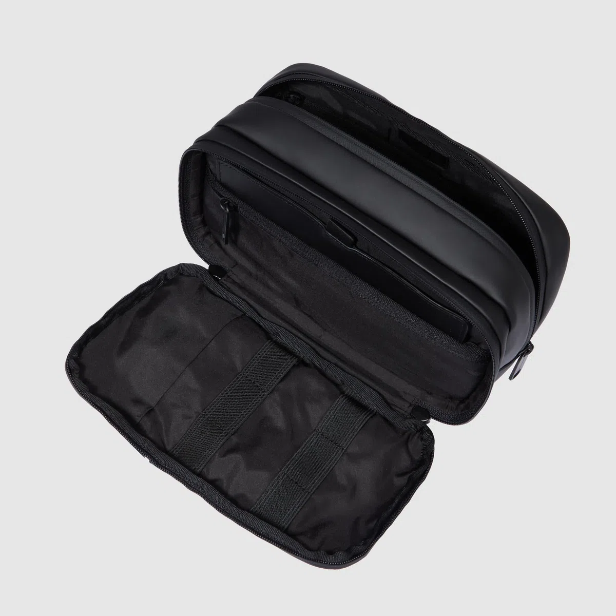 PIQUADRO – Beauty Case - Impermeabile – Tessuto Resistente – Compatto e Versatile - Uomo - Colore Nero