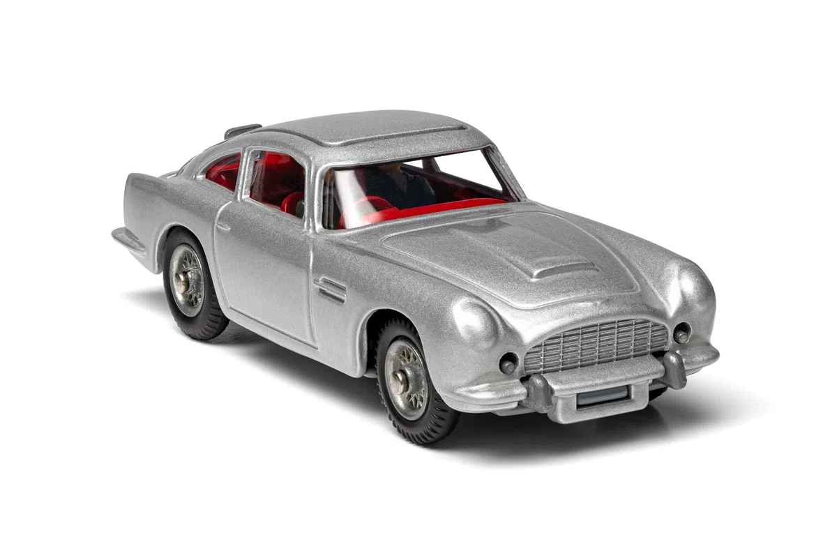 Corgi Rt26101S James Bond Aston Martin Db5, Modello in Scala Argento Pressofuso