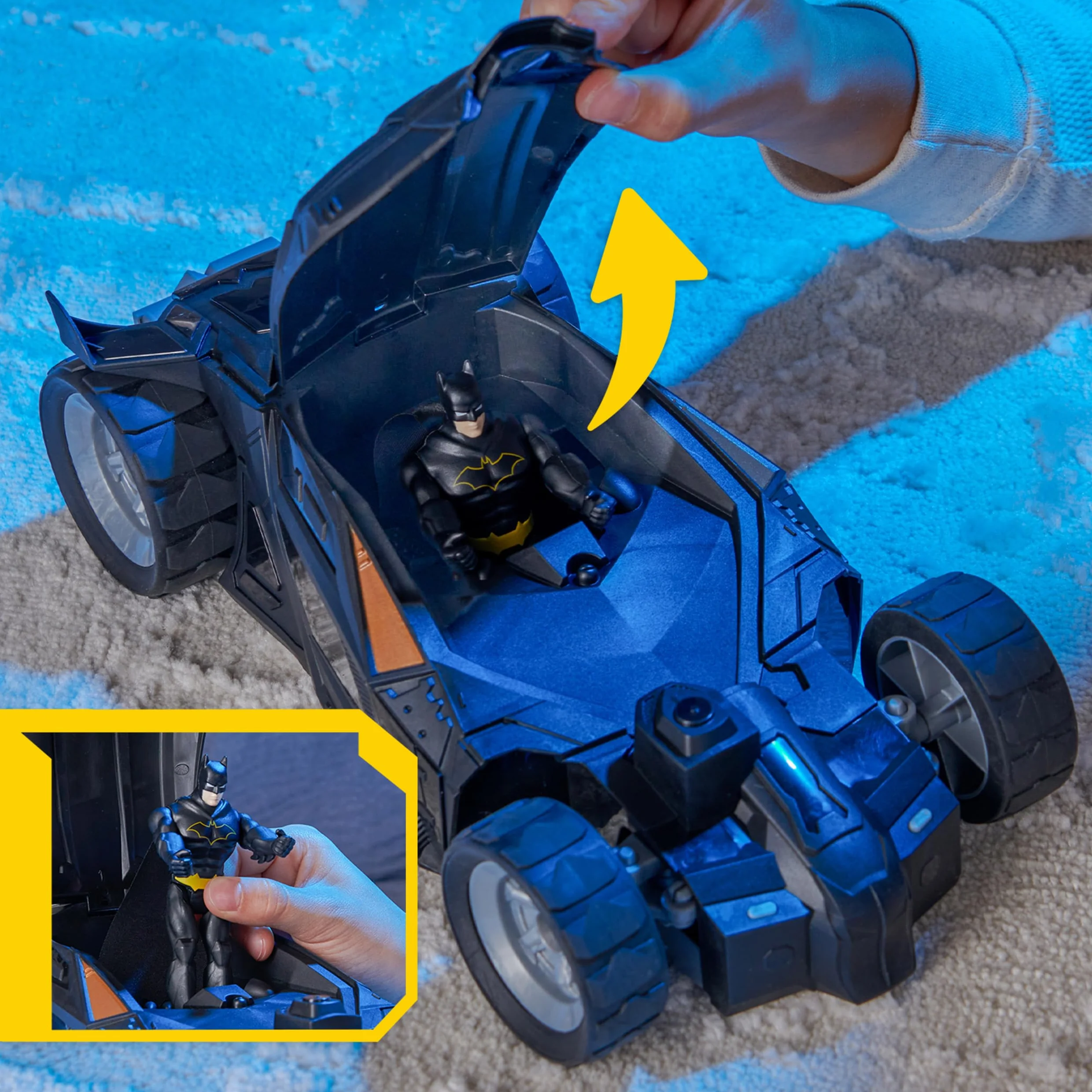 DC Comics, Batmobile, auto telecomandata Batmobile, facile da guidare, compatibile con personaggi di Batman, giocattoli per bambini per ragazzi e ragazze dai 4 anni in su