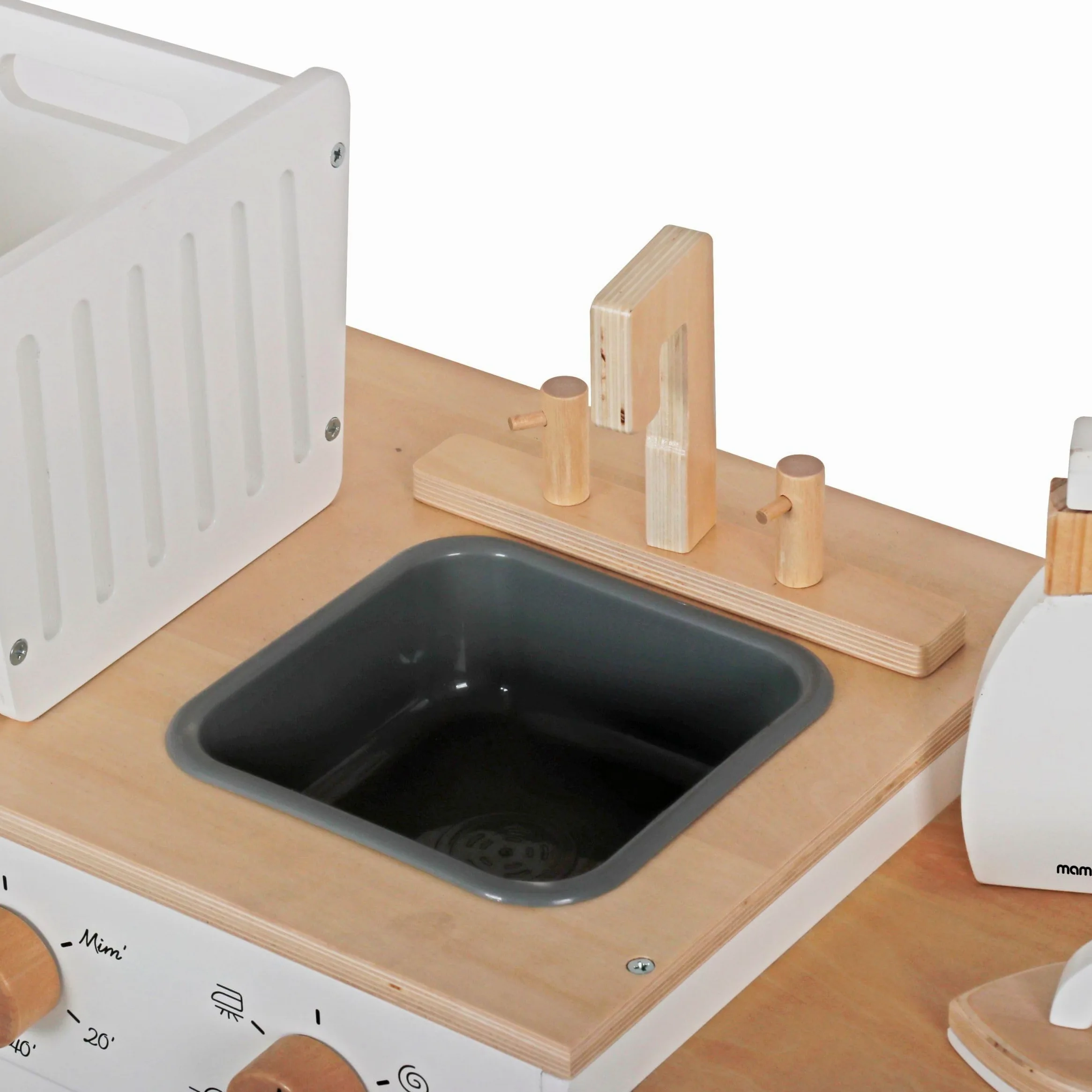 Mamabrum Set Lavatrice in Legno per Bambini 3+ - Giocattolo Educativo e Creativo per Giochi di Ruolo - Include Ferro da Stiro, Cesto Biancheria e Accessori