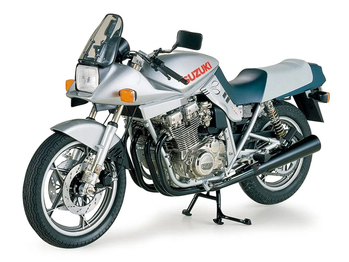 Tamiya 16025 Modellino 1980 Suzuki Gsx1100 Katana 1:6 Model Kit