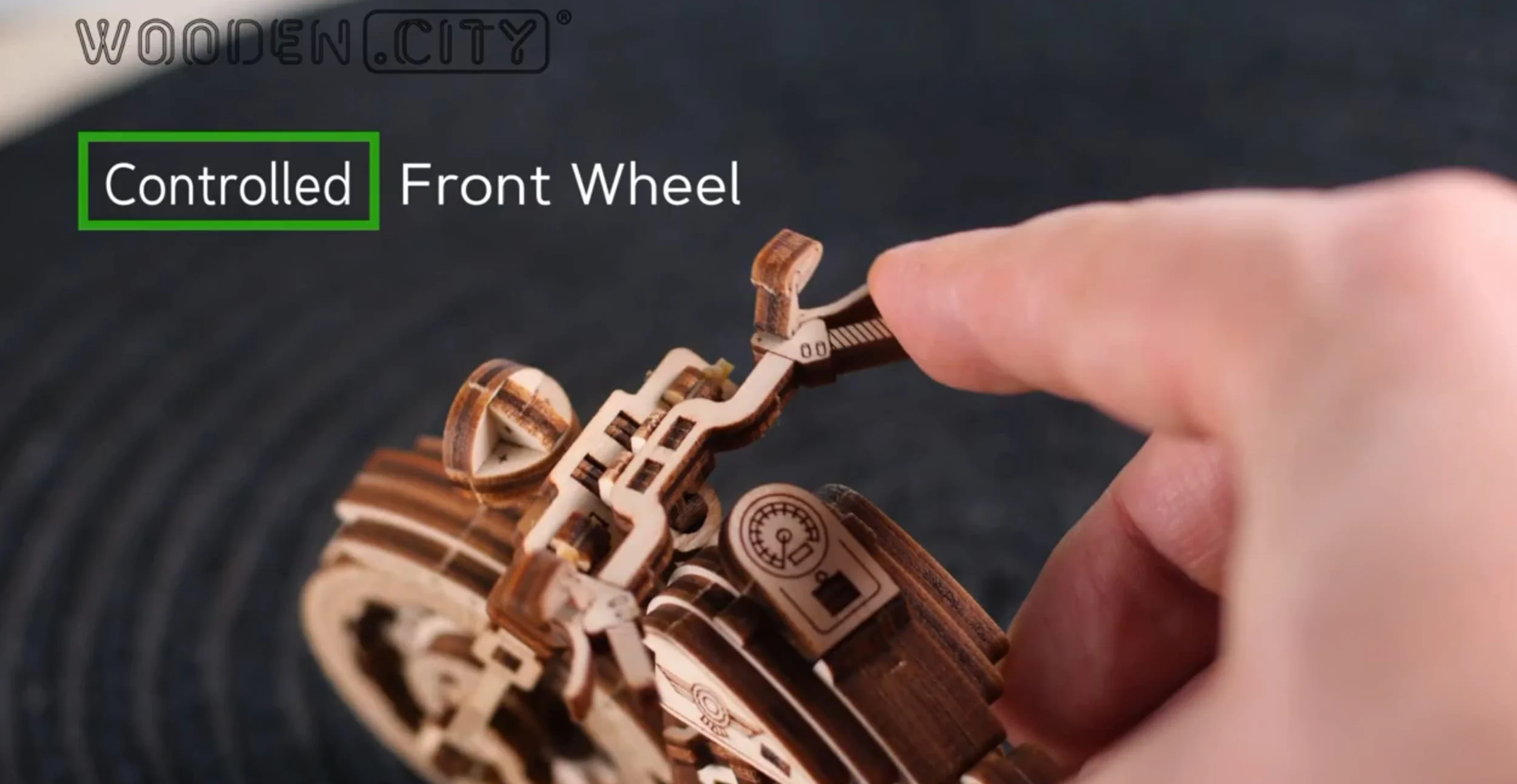 Wooden.City Kit Modello in Legno da Costruire Cruiser V-Twin - Puzzle 3D Moto - Meccanico - 3D Puzzle per Adulti e Adolescenti - Taglio Laser - Fai da Te